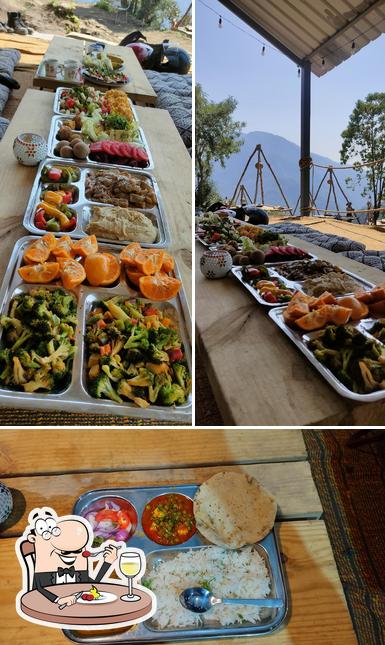 Food at Parvata Waterfall Cafe