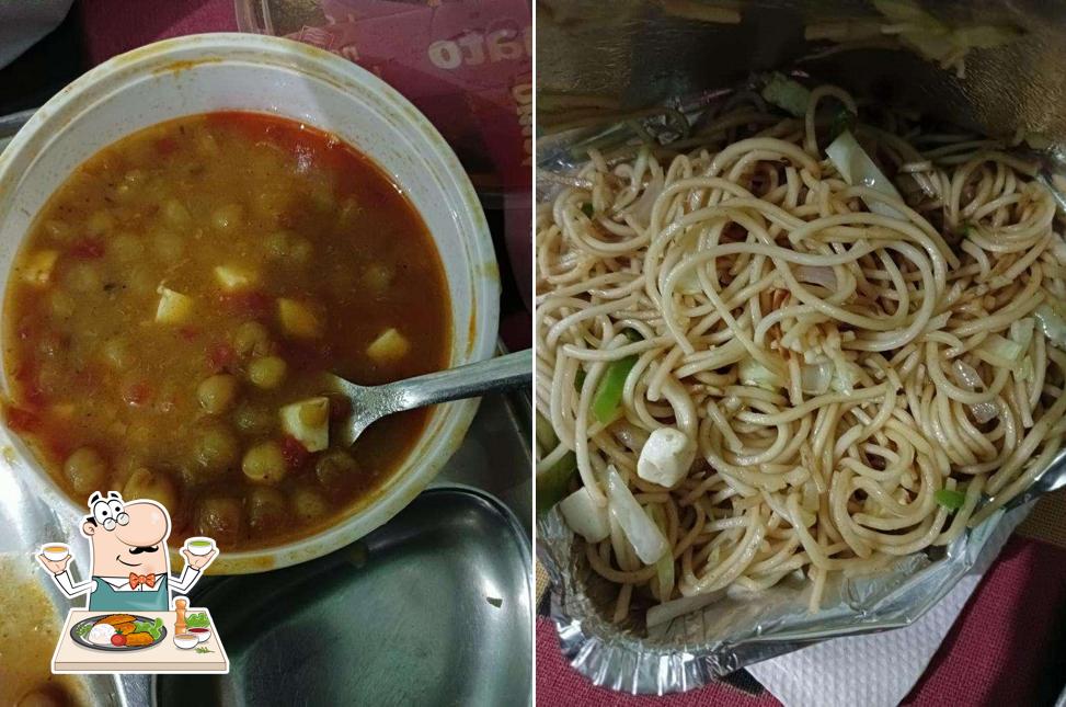 Food at Delhi Food Junction In Prayag