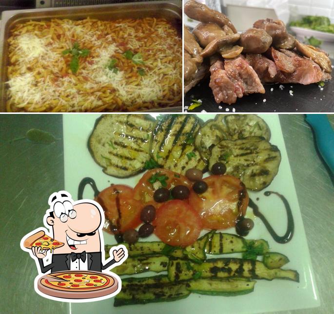 Prenditi una pizza a Trattoria da Elena