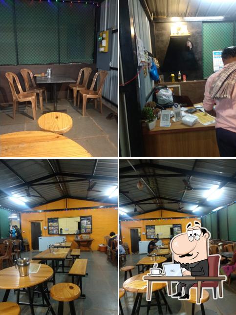 Vaishnavi Food Junction.