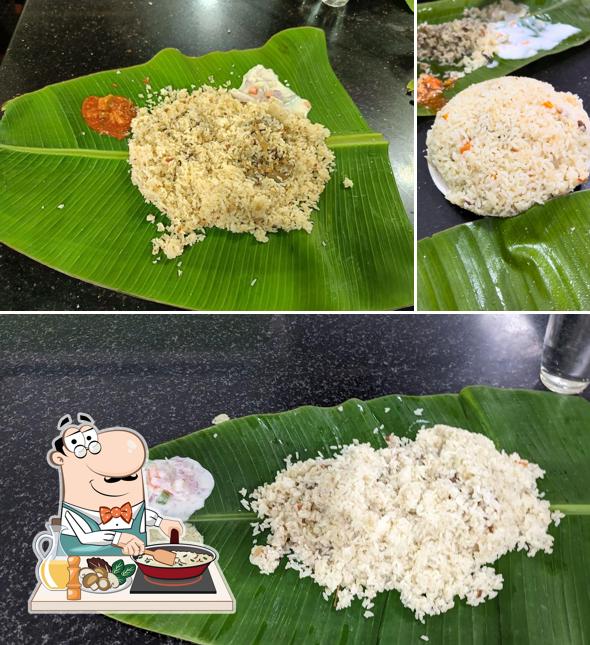 Fried rice at Famous Hotel
