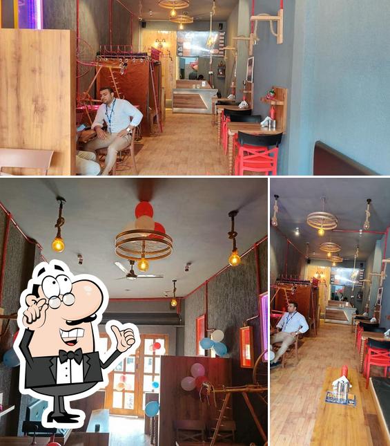 The interior of Pizza_hacker_hr23