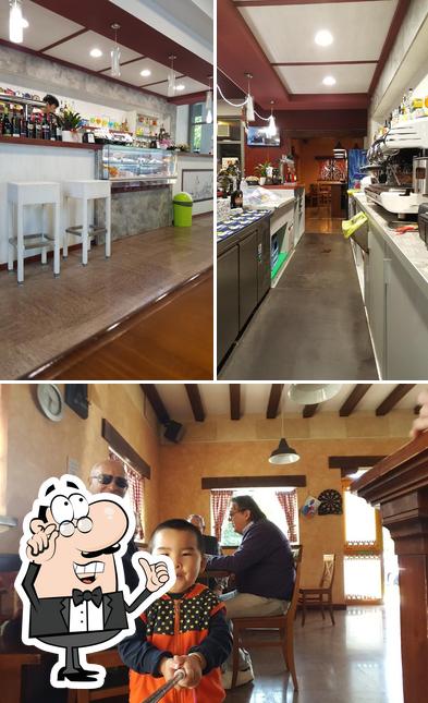 Gli interni di Bar Italia Di Wu Jianwei
