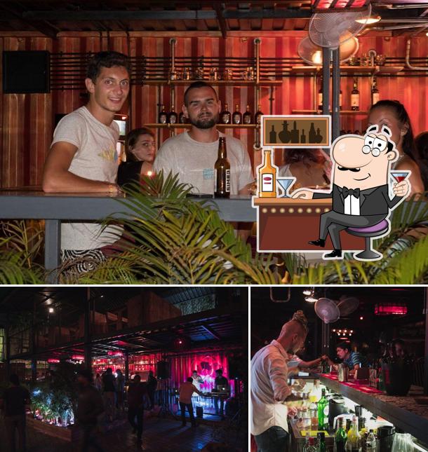 Here's a pic of Beach Box Cafe