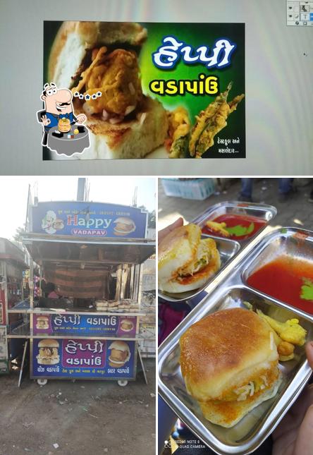 Food at Happy Vadapav