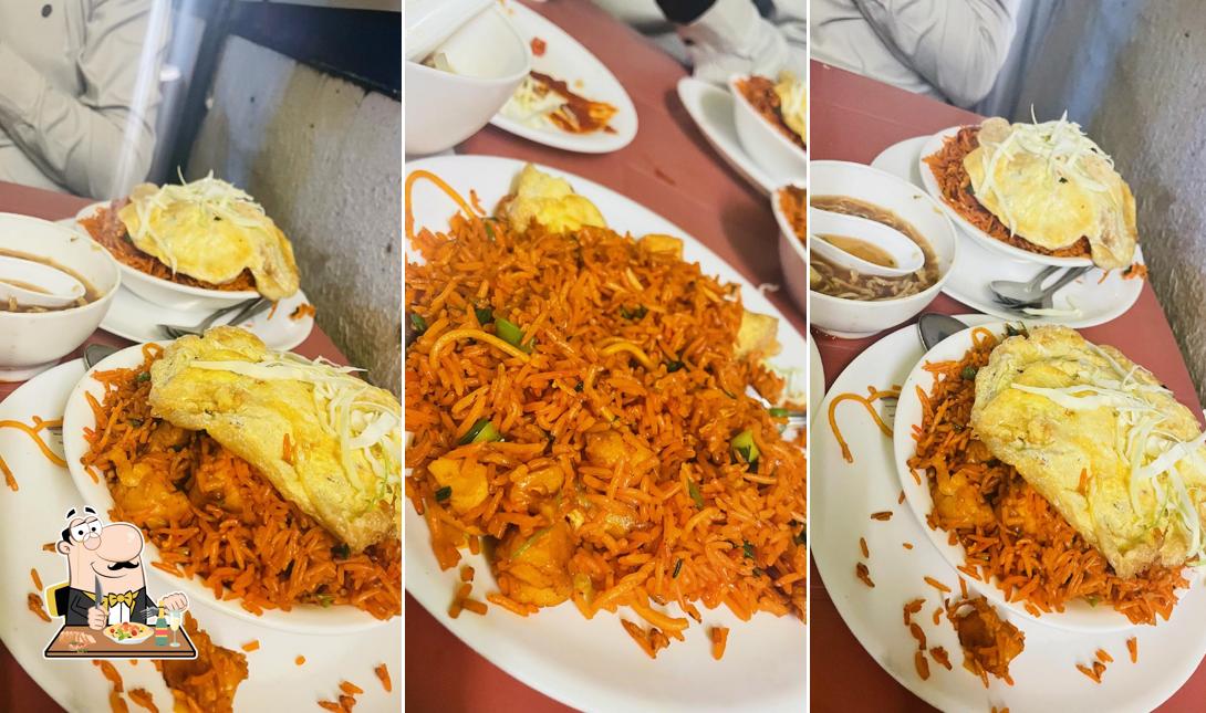 Pad thai at NP'S Chinese Hub Fast Food
