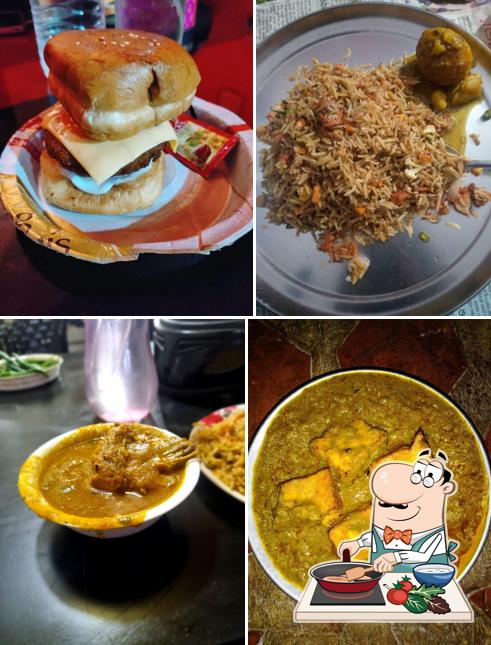Chicken curry at Sardar Food Plaza