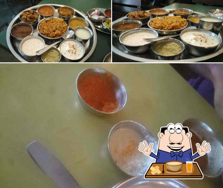 Food at Thambi