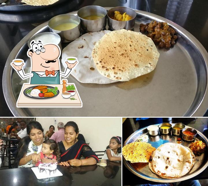 Meals at Shree Gayatri Bhojanalay