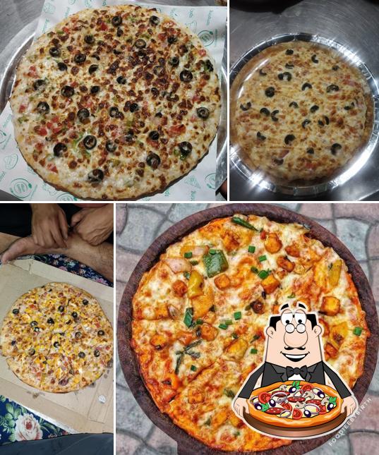 Order different variants of pizza