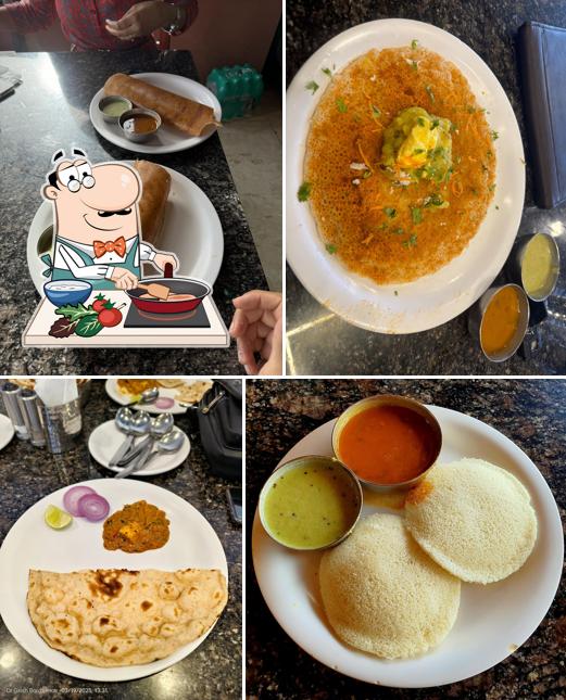 Chicken curry at Paakashala @ Channapatna