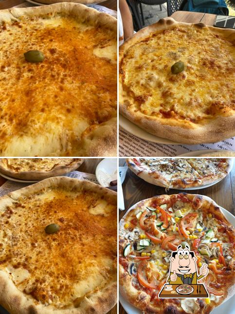 Scegli tra le svariate varianti di pizza