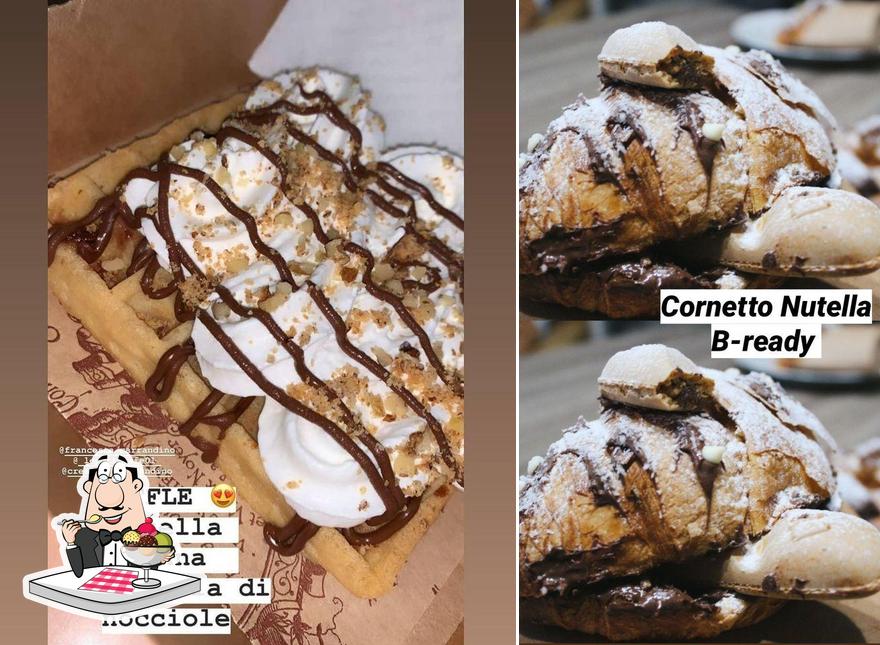 Le Petit Cafè serve un'ampia gamma di dolci