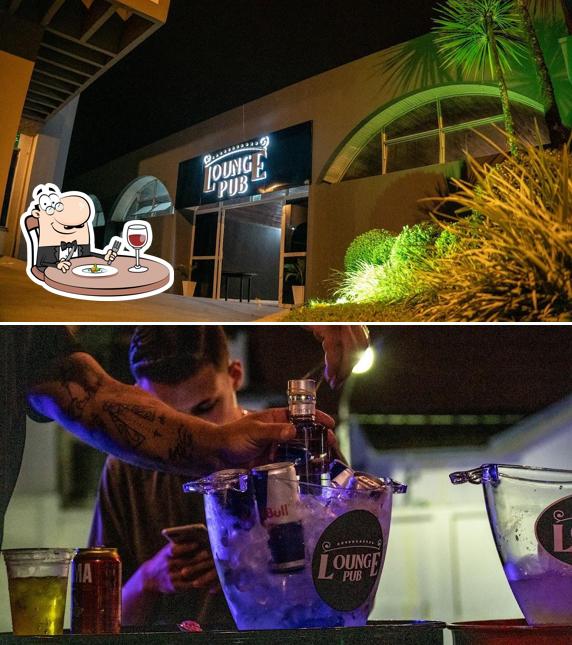 Lounge Pub