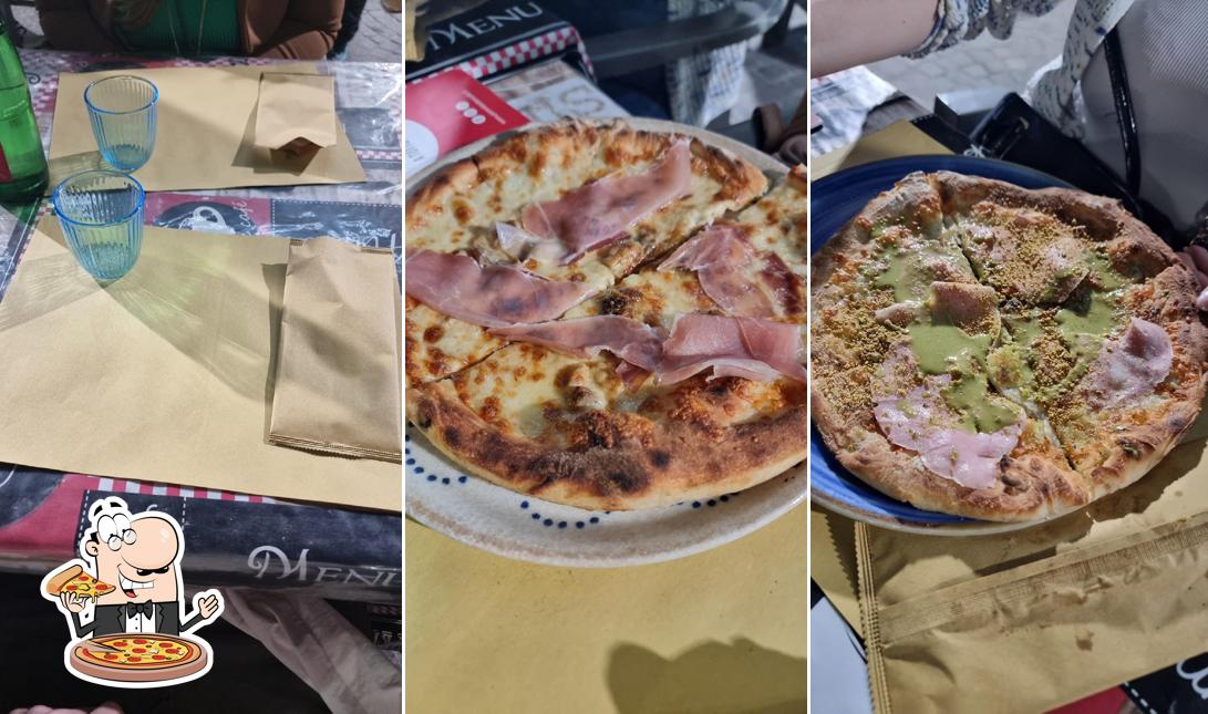 Ordina una pizza a A Tutto Ruoto