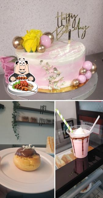 Food at What's for Dessert?