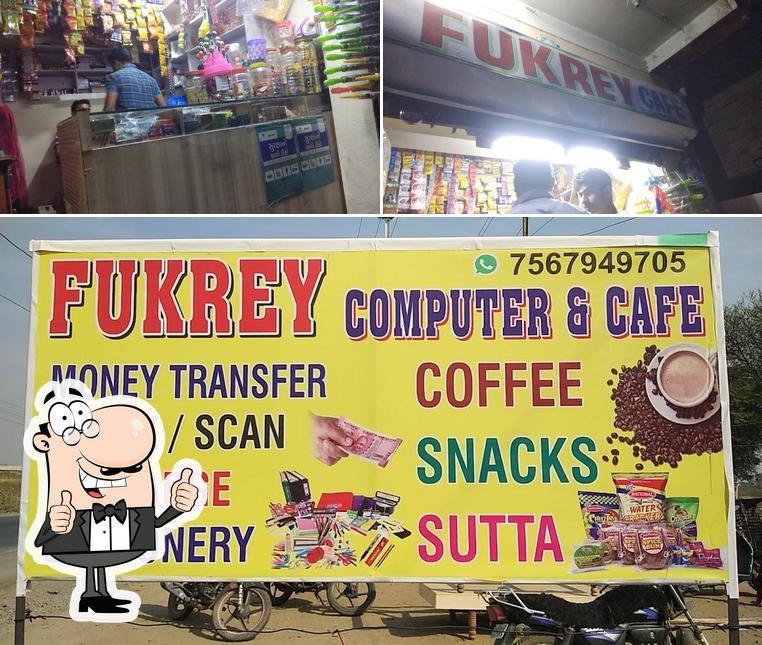 Here's a pic of Fukrey computer & cafe