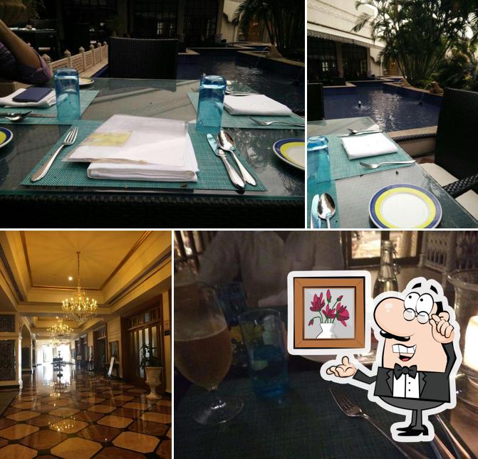 Check out how Alfresco looks inside