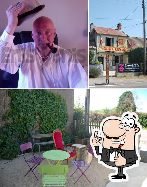 Voici une photo de L'p'tit café chez Denis éditions