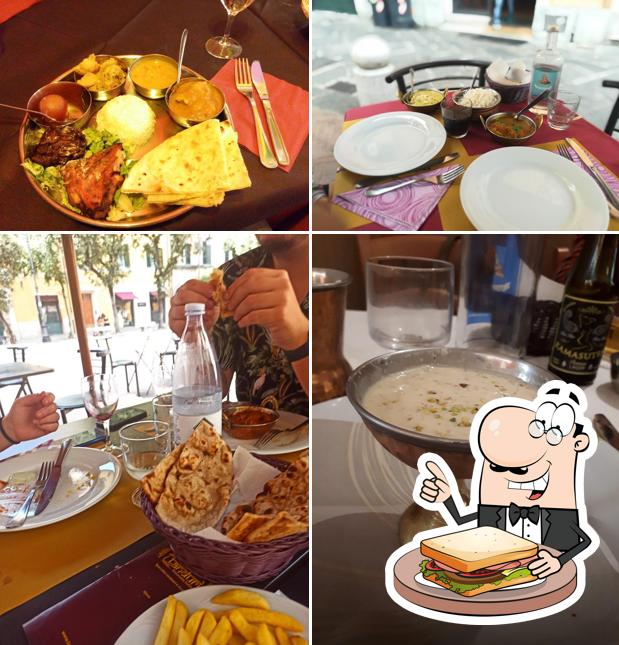 Prenditi un panino a Tanduri Ristorante Indiano