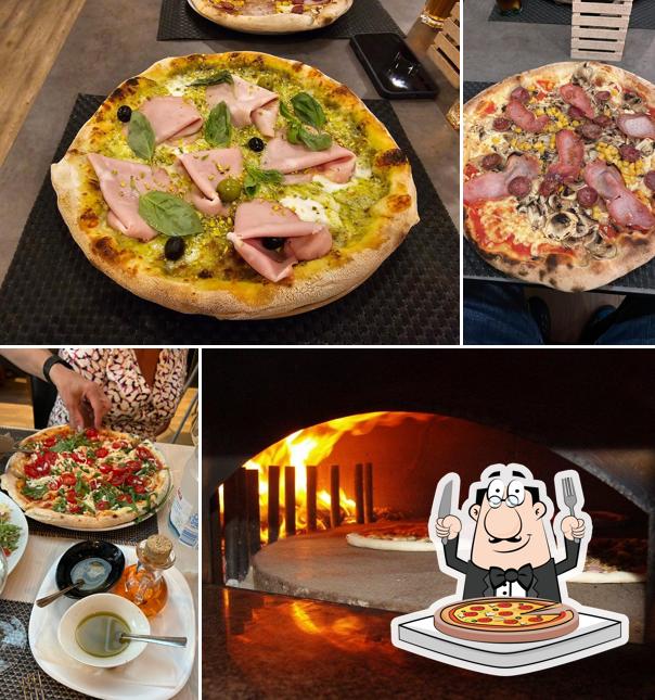 Scegli una pizza a Pizzeria Tivoli