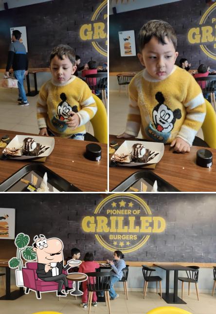 Check out how Biggies Burger: Bhogpur looks inside