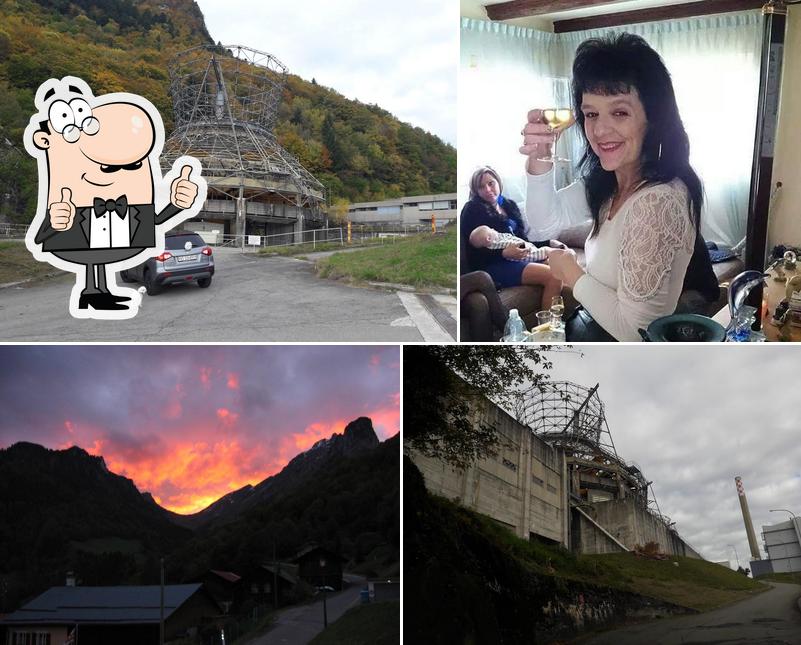 Vedi questa foto di Café "Les Cornettes de Bise"