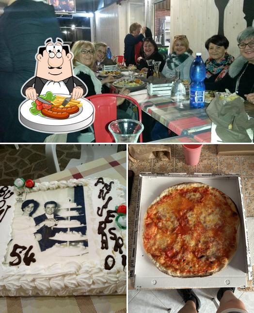 La immagine della cibo e interni di Strapizzami e