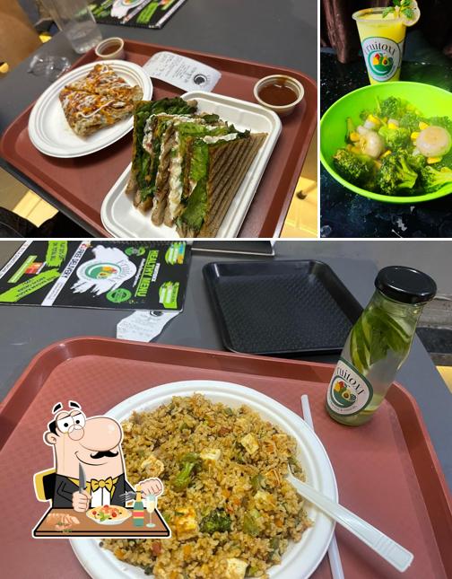 Food at Fruitoxx Healthy Cafe