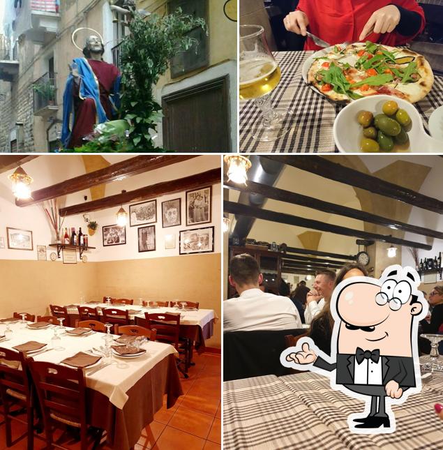 Siediti a un tavolo di La Tana