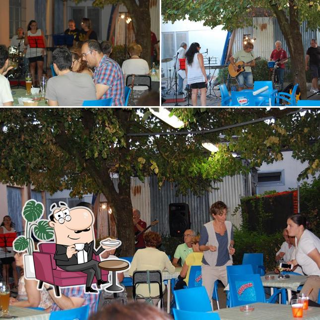 Bar circolo Rinascita da Elisa & Linda