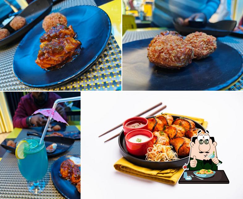 Meals at MOMOMIA