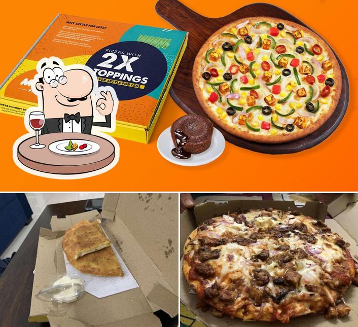 Food at MOJO Pizza - 2X Toppings