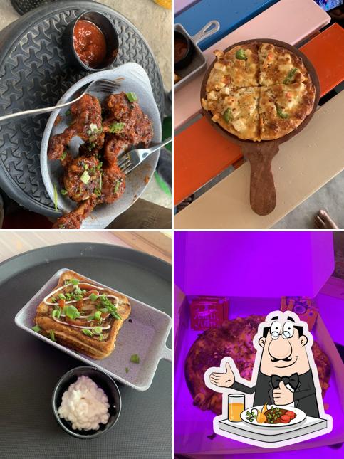 Food at Cafe Lakhniwala