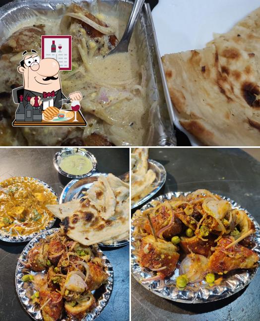 Get meat meals at Punjabi Chaap Corner