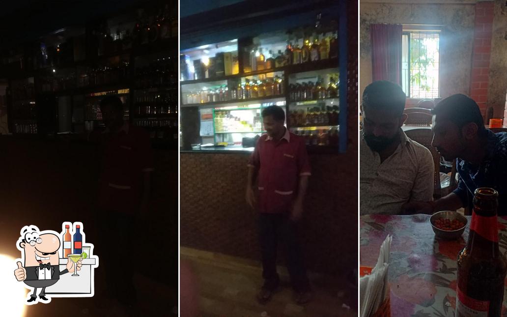 Look at the photo of Danaraj Bar