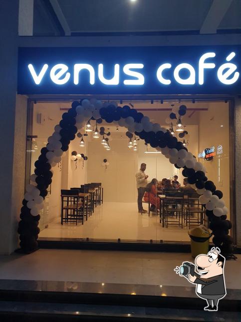 Look at this pic of Venus Cafe