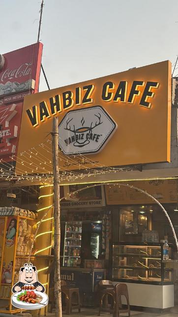 Meals at Vahbiz cafe