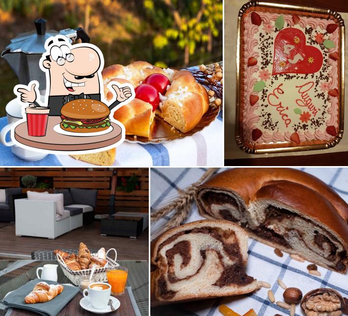 Prova un hamburger a Pasticceria Triestina Ulcigrai