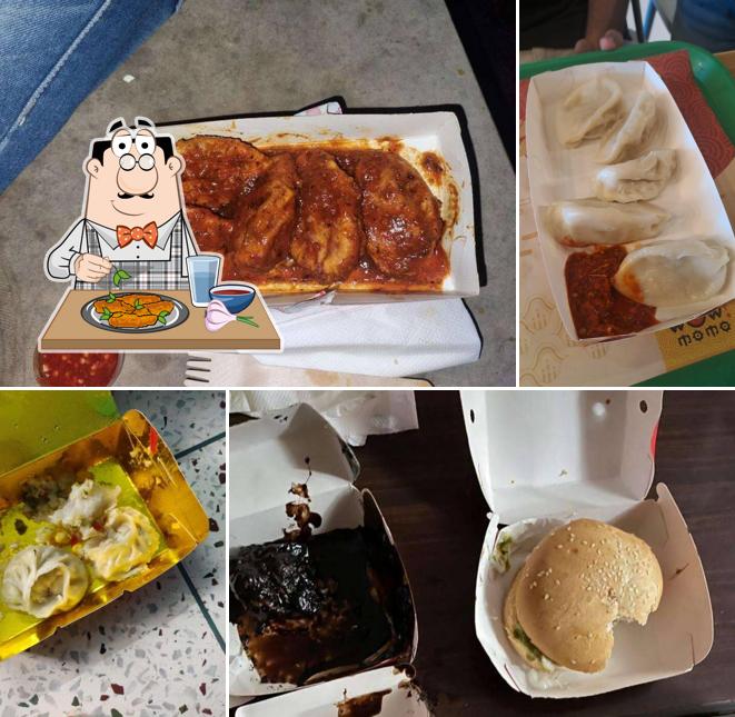 Chicken wings at Wow! Momo