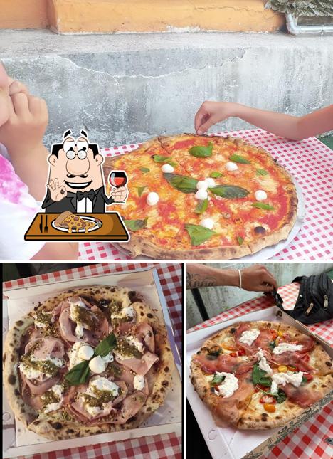 Prenditi tra le molte varianti di pizza