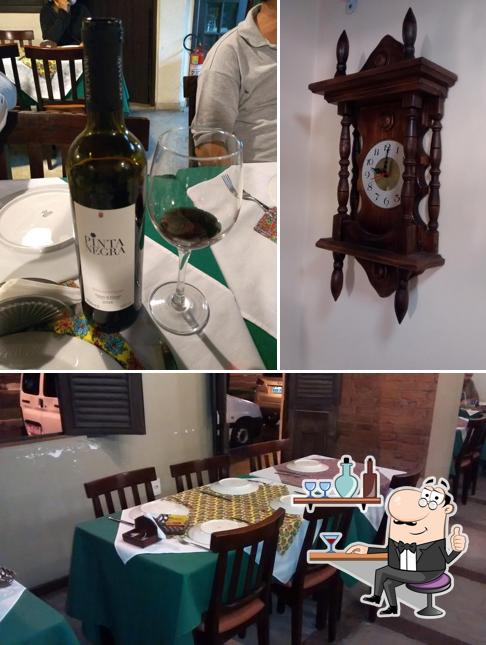 Veja imagens do interior do Calabria Forneria