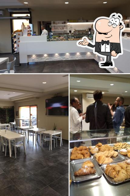 Gli interni di CAFFETTERIA DEL FRATE Bar.Panini.Pranzi Veloci.Colazioni.Tabacchi