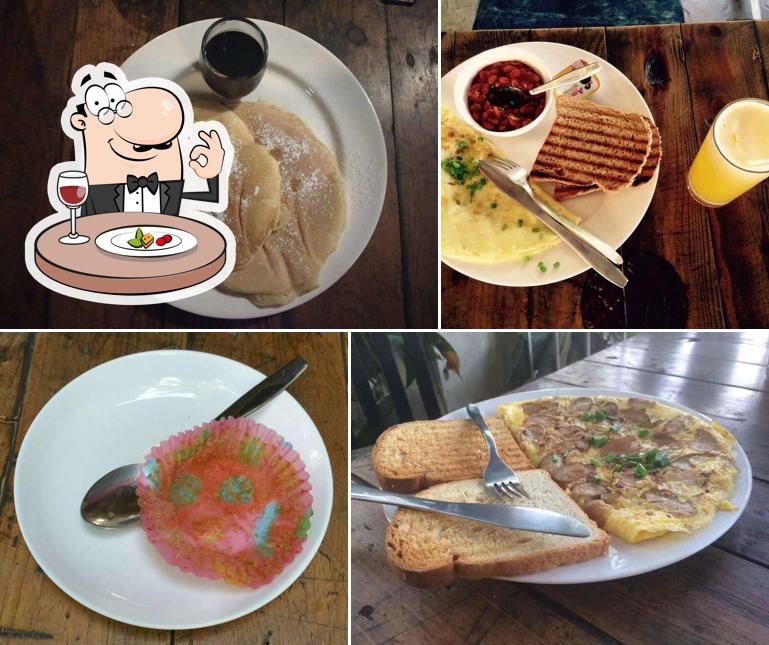 Food at Cafe OTW - On The Way