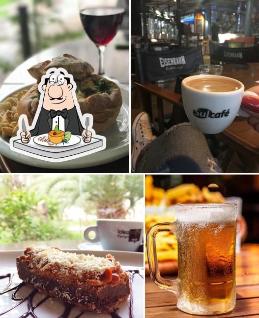 Comida em Café da Praça