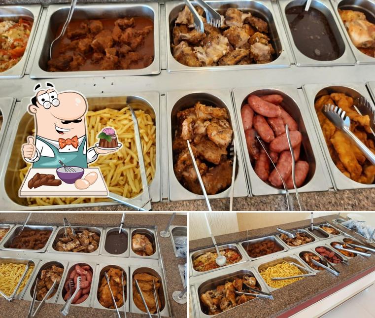 Restaurante da Helena Praia do Rosa - SC serve uma variedade de sobremesas