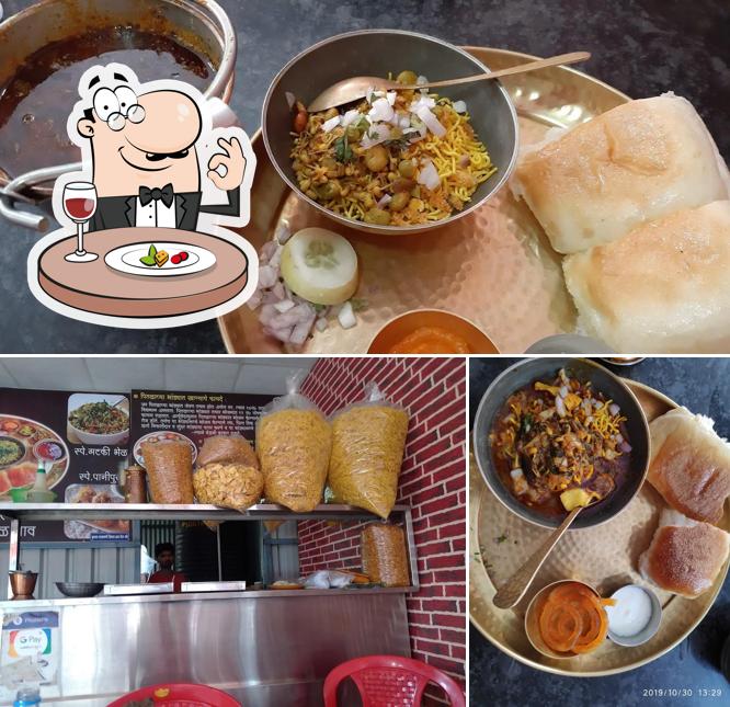 Food at Shiv Darbar Misal House