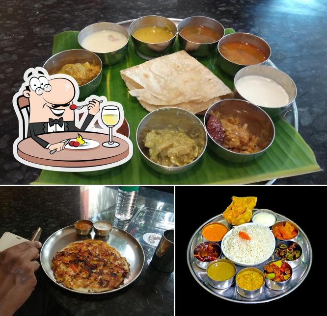 Food at Uduppi Saravana Bhavan