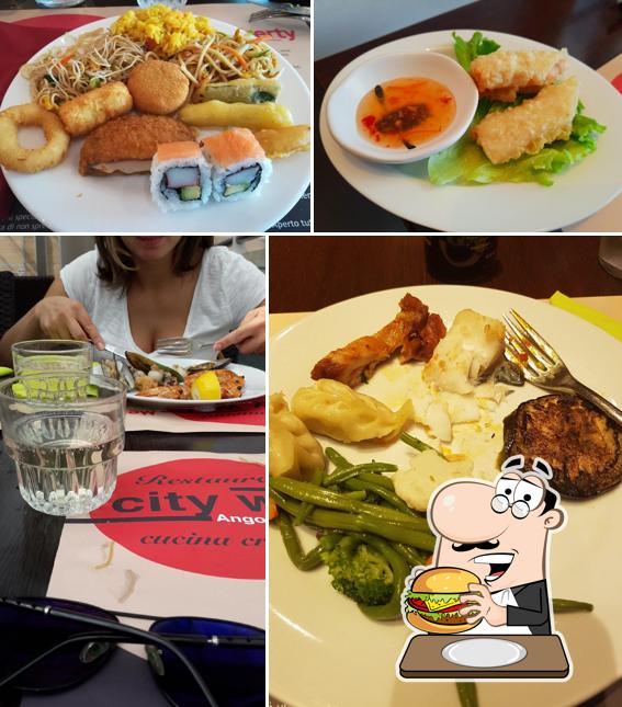 Prova un hamburger a City Wok