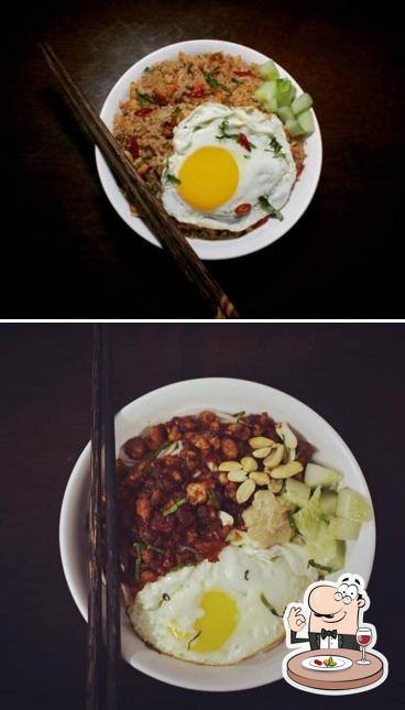 Food at Bento Bakot